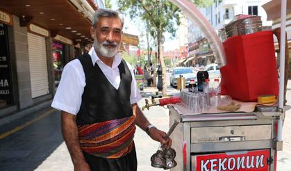 Diyarbakır’da sıcakların kurtarıcısı: Meyan kökü şerbeti