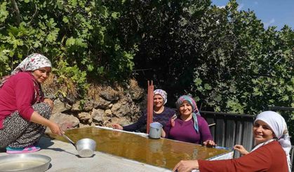 Erzincan’da kazanlar pestil için kaynıyor