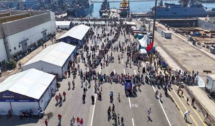 TCG Anadolu, TEKNOFEST’in ilgi odağı oldu