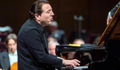 “Fazıl Say’dan Batı’daki Müzik Dünyasına Sert Tepki: ‘Gazze’de Yapılan Soykırımdır, Sessiz Kalmayın!’”