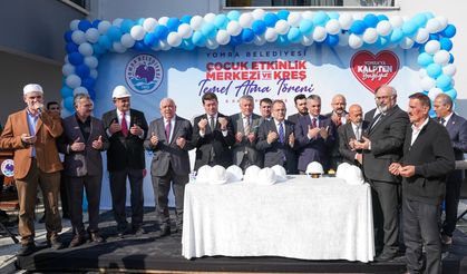 Ahmet Kaya, Yomra Belediyesi’nin ‘Çocukluk Etkinlik Merkezi ve Kreş’ projesinin temel atma törenine katıldı
