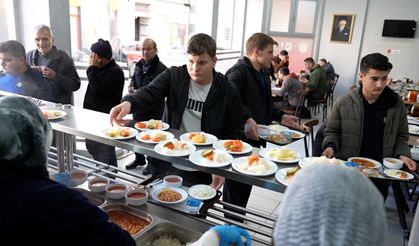 Kent Lokantaları dar gelirli vatandaşın yüzünü güldürüyor