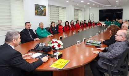 Artvin Spor Kulübünden Artvin Valisi Turan Ergün'e ziyaret