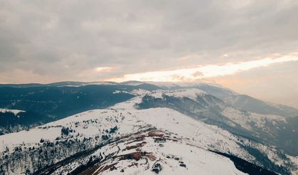 Trabzon’un yaylalarından kar manzaraları