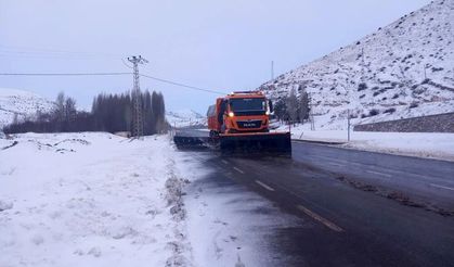 Bayburt-Araklı yolu ile Salmankaş güzergâhında çığ tehlikesi devam ediyor
