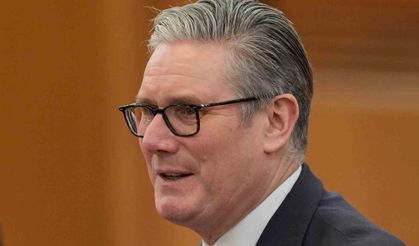İngiltere Başbakanı Starmer'dan istifa çağrılarına yanıt: 'Görevimden vazgeçmeyeceğim'