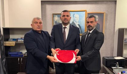 MHP Arsin İlçe Başkanlığı’nda Devir-Teslim töreni gerçekleştirildi