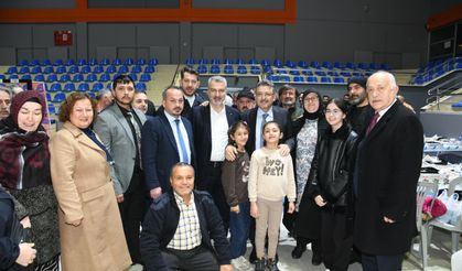 Beşikdüzü'nde vatandaşlarla gönül sofrası