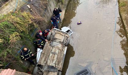 Trafik kazası: 3 ölü, 2 yaralı