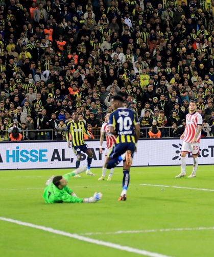 Turkcell Süper Kupa'da finalin adı Galatasaray - Fenerbahçe