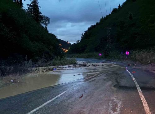 Arsin’de heyelan