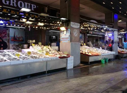 Karadeniz son 35 yılın en bereketli hamsi sezonunu yaşıyor