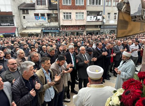 Bıçaklanarak öldürülen Sürmene eski belediye başkan yardımcısı Aydın'a son görev