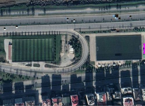 Toklu ve Gündoğdu’ya modern futbol sahaları geliyor