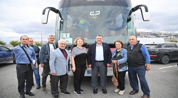 Başkan Genç, Emeklileri Çanakkale'ye uğurladı
