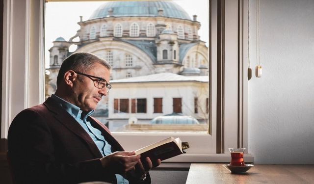 Hilmi Türkmen'den Gündem Yaratacak Açıklama: "Küçük Dilinizi Yutacaksınız"