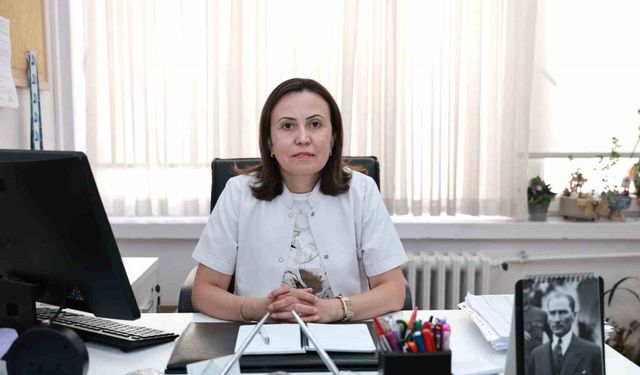 Doç. Dr. Ünüvar: "Keneden korunmak için vücudu örten açık renkli uzun kollu giysileri tercih edin"