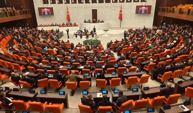 Sağlık alanına yönelik düzenlemeler içeren kanun teklifi TBMM Genel Kurulu’nda kabul edildi