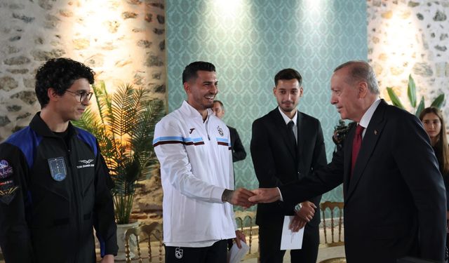 Cumhurbaşkanı Erdoğan: "Tütün ürünlerine yönelik reklam, tanıtım, sponsorluk yasaklarını devreye aldık"
