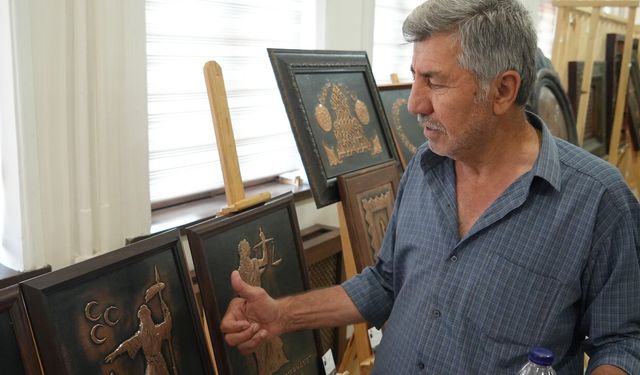 Bakır Rölyef Sanatı ile şehitlerin hatırası yaşatılıyor