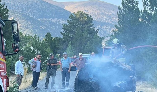 Ankara’da saman yüklü römork yandı