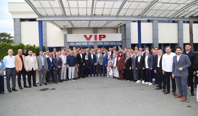 Adil Karaismailoğlu’na Trabzon’da görkemli karşılama