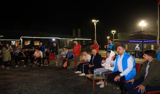 Bakan Yardımcısı Dr. Enes Eminoğlu, Trabzon'da gençlerle buluştu