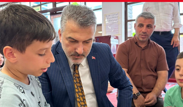 Dr. Sezgin Mumcu, Yaz Kur’an Kursu öğrencileriyle bir araya geldi.