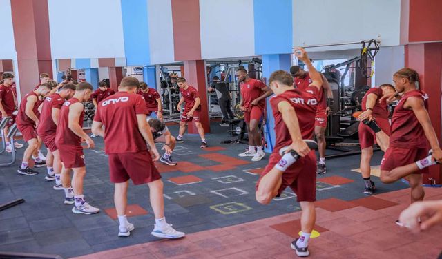 Trabzonspor, yeni sezon hazırlıklarına bugün 10.00'da yaptığı antrenmanla devam etti.
