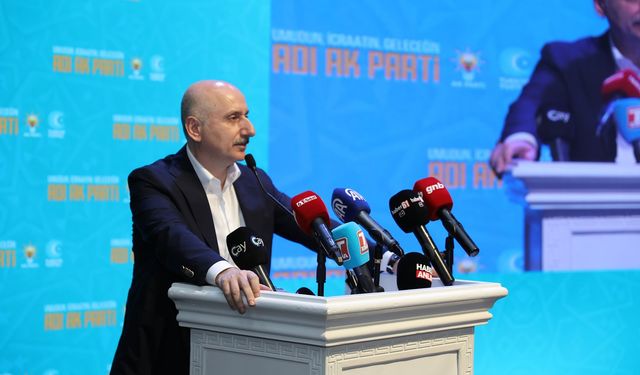 Adil Karaismailoğlu:“CHP’li belediyelerde yürümek bile paralı hale geldi”