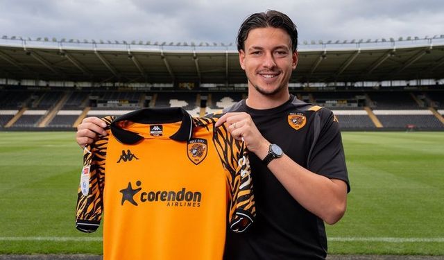 Trabzonspor, Enis Destan’ın İngiliz ekibi Hull City’ye transfer olduğunu duyurdu.