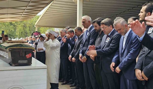 AK Parti eski Zonguldak İl Başkanı Zeki Tosun son yolculuğuna uğurlandı
