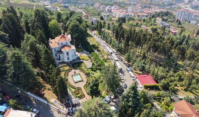 Atatürk’ün vasiyetini yazdığı Atatürk Köşkü’ne ziyaretçi akını