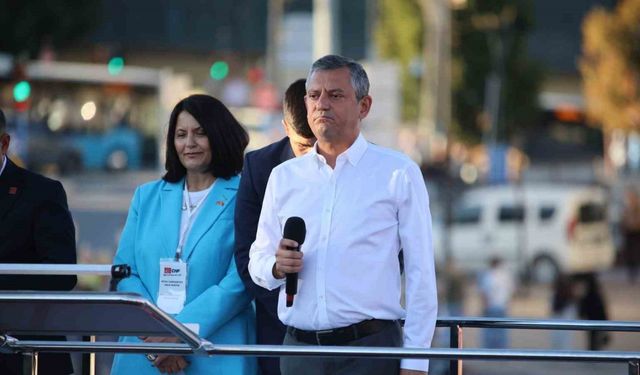 CHP Genel Başkanı Özel, Sivas’taki mitingde konuştu