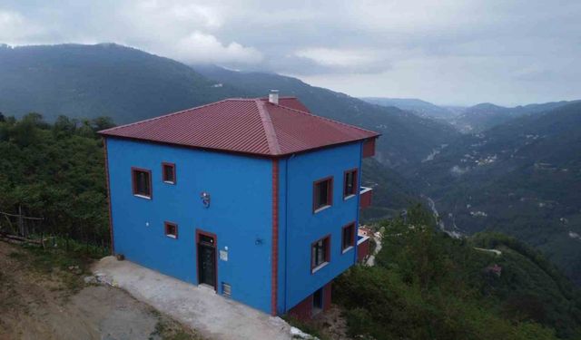 Trabzon’da bordo-mavi her yerde