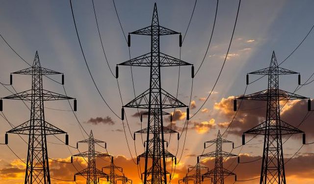Türkiye’nin elektrik kurulu gücü 120 bin megavatı aştı