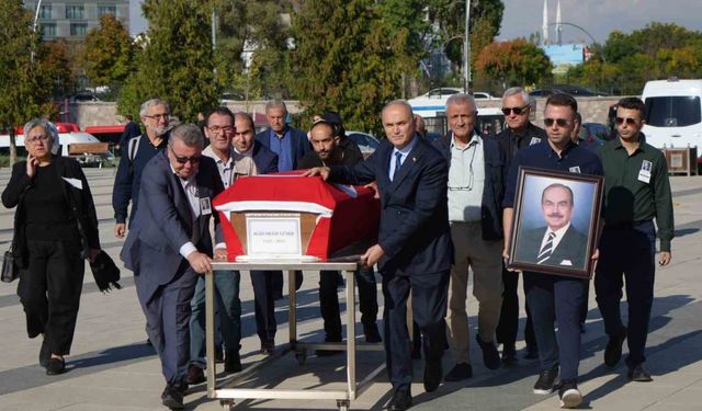 Eski Bakan Güner, Ankara’da son yolculuğuna uğurlandı
