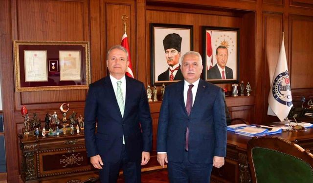 Trabzon’un yeni Emniyet Müdürü Loğoğlu’ndan Vali Yıldırım’a ziyaret