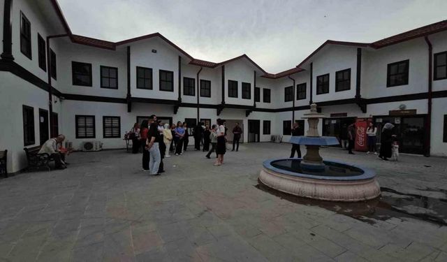 Turistik Karaelmas Treni ikinci seferini tamamladı