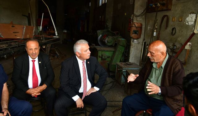 Vali Aziz Yıldırım’dan demirci ustasına ziyaret