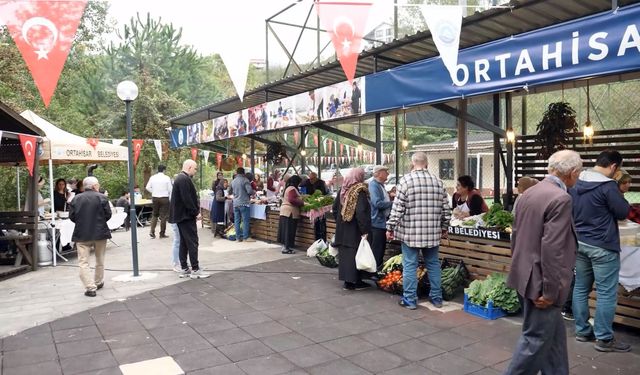 Aygören Vadisi Köy Ürünleri Pazarı hafta sonları vatandaşların ilgi odağı oldu