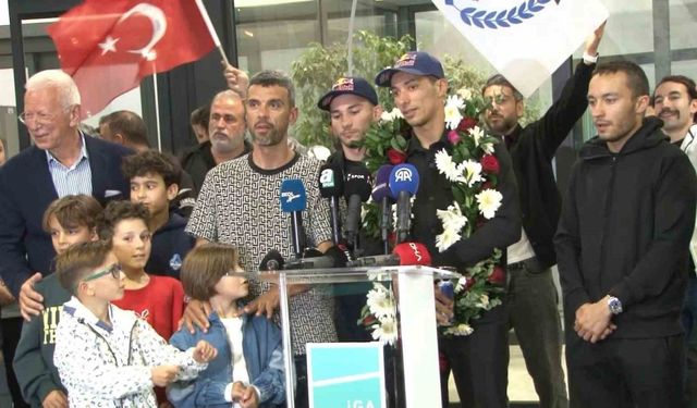 2025 Dünya Superbike şampiyonu Toprak Razgatlıoğlu, yurda döndü