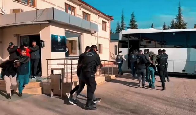 Medyum dolandırıcılığına operasyon: 11 tutuklama