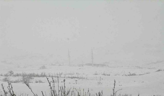 Yüksek kesimler kara teslim oldu