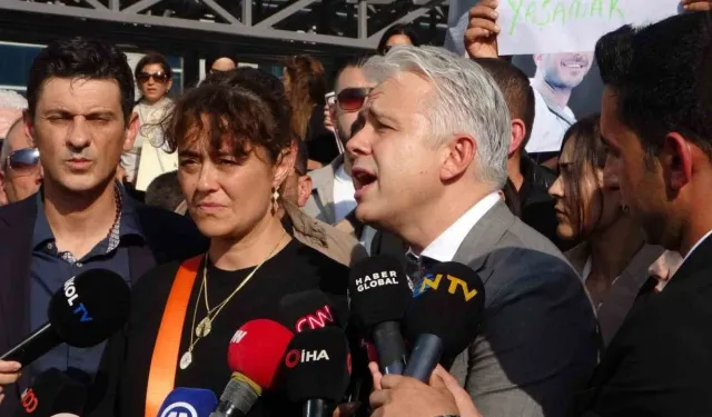 Kadıköy’de, 15 yaşındaki Mattia Ahmet Minguzzi’nin bıçaklanarak öldürülmesine ilişkin tutuklu sanıklar B.B. ve U.B., ’çocuğa karşı kasten öldürme’ suçundan 24 yıl hapis cezasına çarptırıldı.