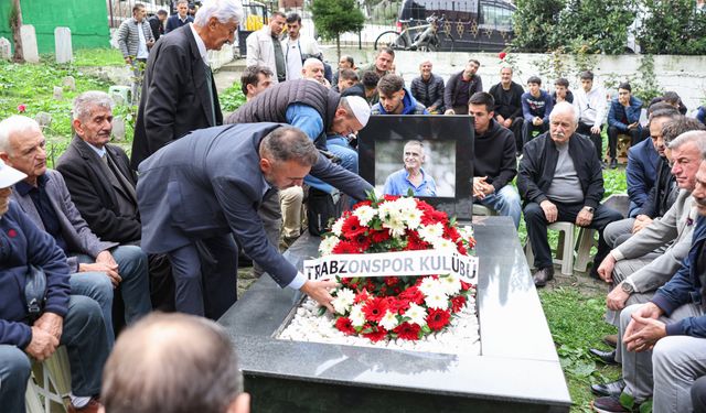 Kadir Özcan Vefatının 12. yıl dönümünde anıldı