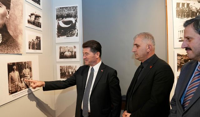 “Vatana Adanmış Bir Ömrün İzleri” sergisi duygu dolu anlara sahne oldu