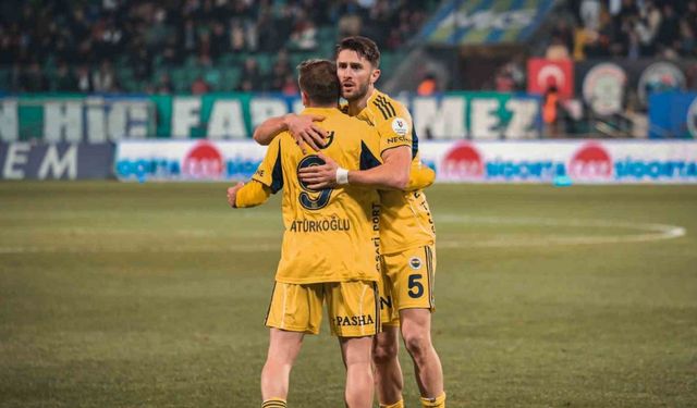 Trendyol Süper Lig: Çaykur Rizespor: 2 - Fenerbahçe: 5 (Maç sonucu)