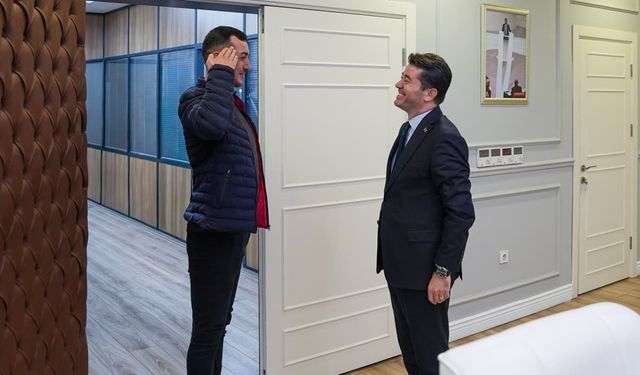 O asker,Başkan Kaya'yı ziyaret etti