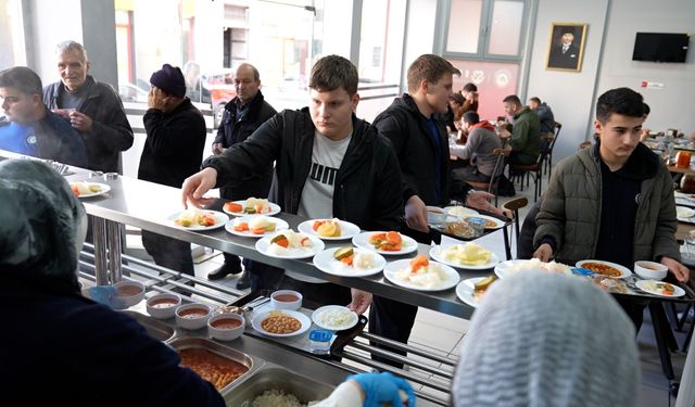 Kent Lokantaları dar gelirli vatandaşın yüzünü güldürüyor